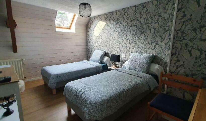 ベッドアンドブレックファースト Chambres D Hotes Avec Piscine Aux Agapanthes De Cromel   Mont Saint Michel