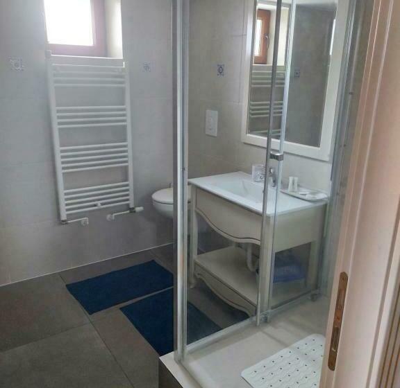 تختخواب و صبحانه Sky Park Home