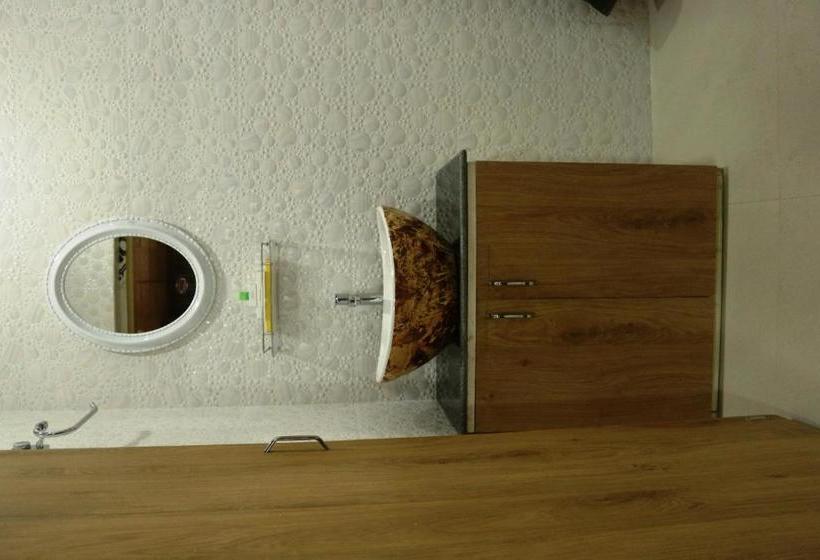 בית מלון כפרי Himalaya