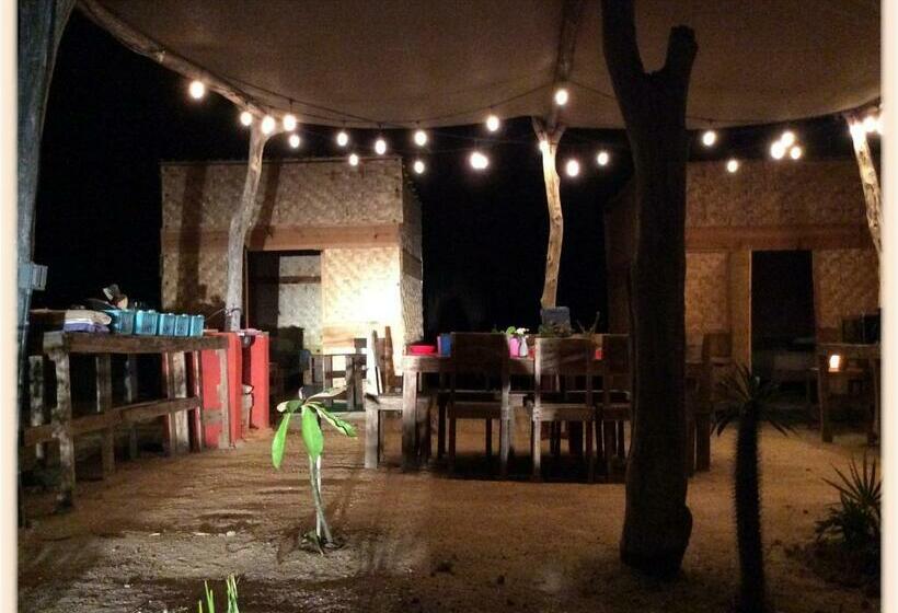 پانسیون Room In Guest Room   Camp   Santos Cabana Fabricio