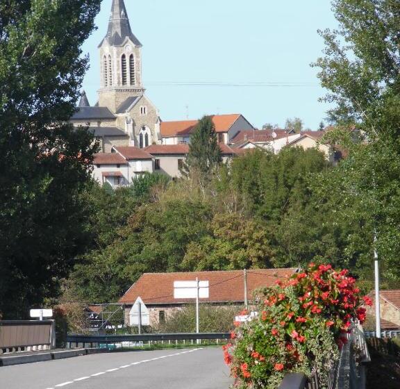 بنسيون Le Pont De Livinhac