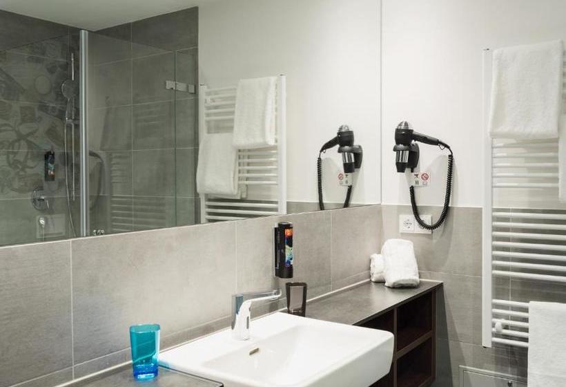 The Niu Saddle   Apartments