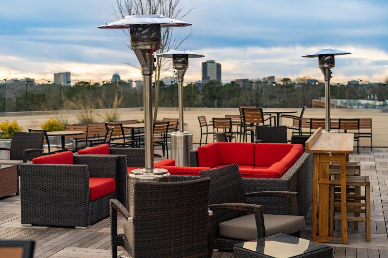 فندق Spice & Sky Atlanta Perimeter