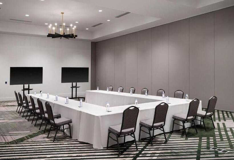 Sheraton Flowood The Refuge Hotel & Conference Center