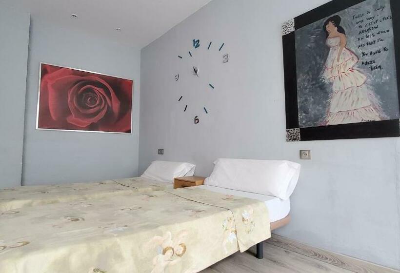 酒店 Hostal Martes Cáceres Plaza Mayor   Tercer Piso Sin Ascensor