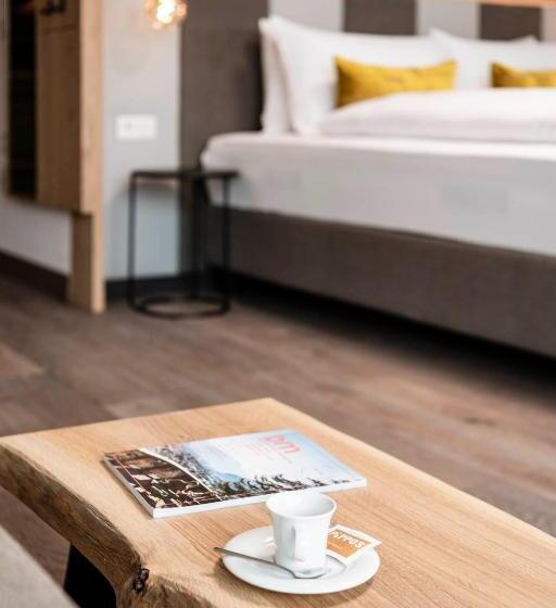 Отель Pippos Mountain Lodge