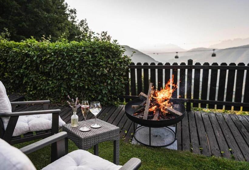 Отель Pippos Mountain Lodge