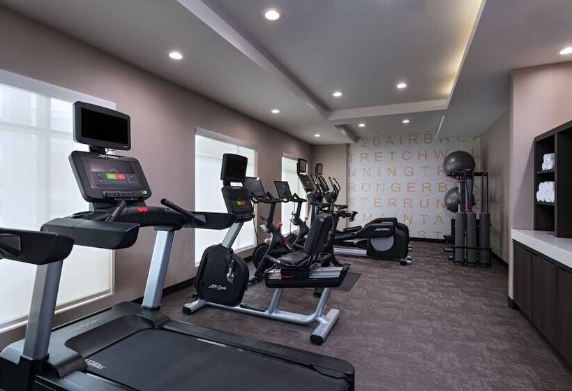 酒店 Residence Inn New Brunswick Tower Center Blvd