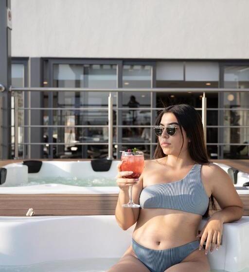 Th Hotel & Vivienda
