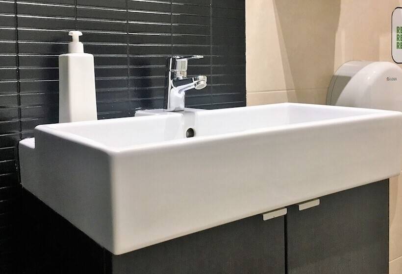 تختخواب و صبحانه Md Modern Hotel   Jardines