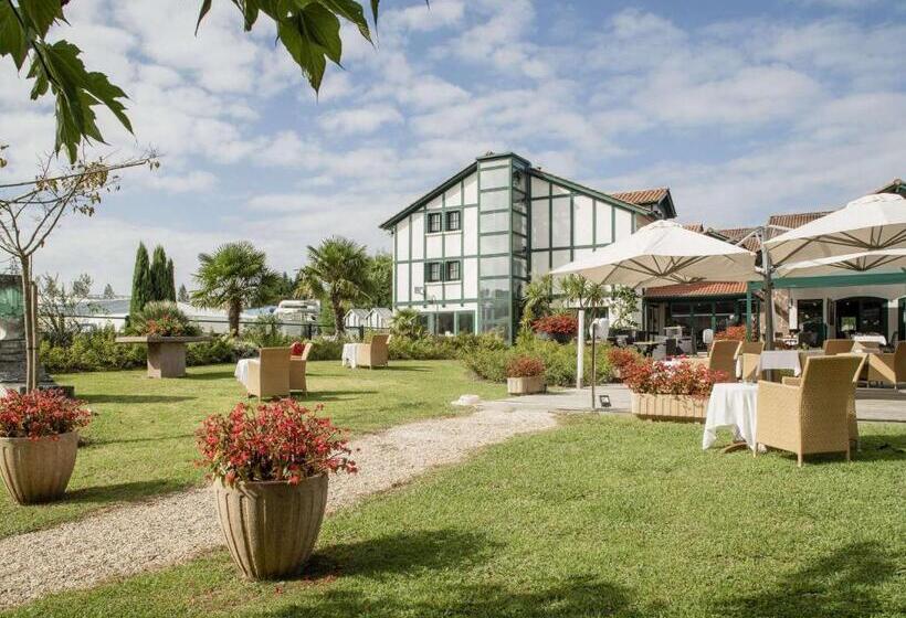 هتل Donibane Saint Jean De Luz