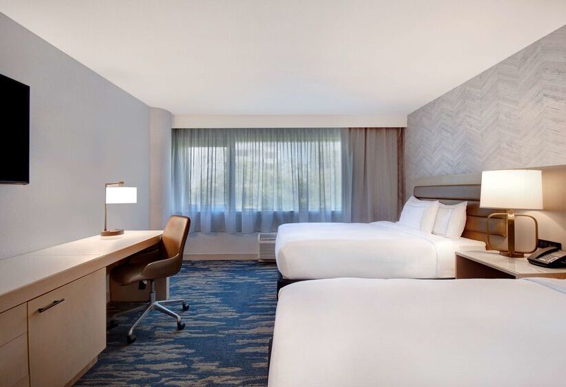 هتل Doubletree By Hilton Lax El Segundo