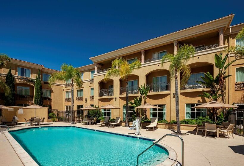 هتل Hilton Garden Inn San Diego  Rancho Bernardo