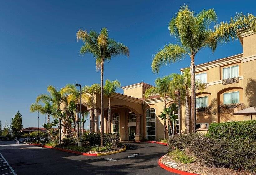هتل Hilton Garden Inn San Diego  Rancho Bernardo