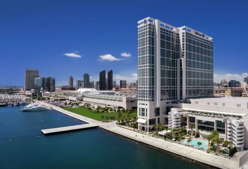 هتل Hilton San Diego Bayfront