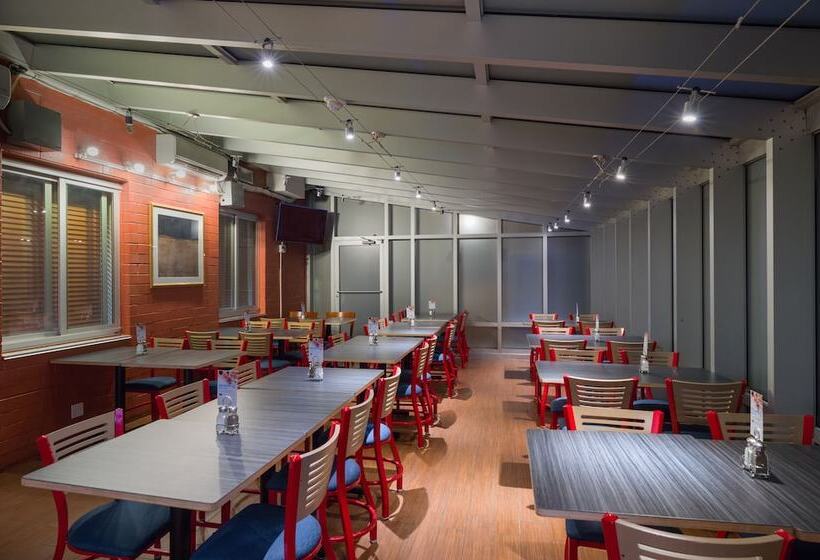 Hotel Holiday Inn Express Times Square, An Ihg