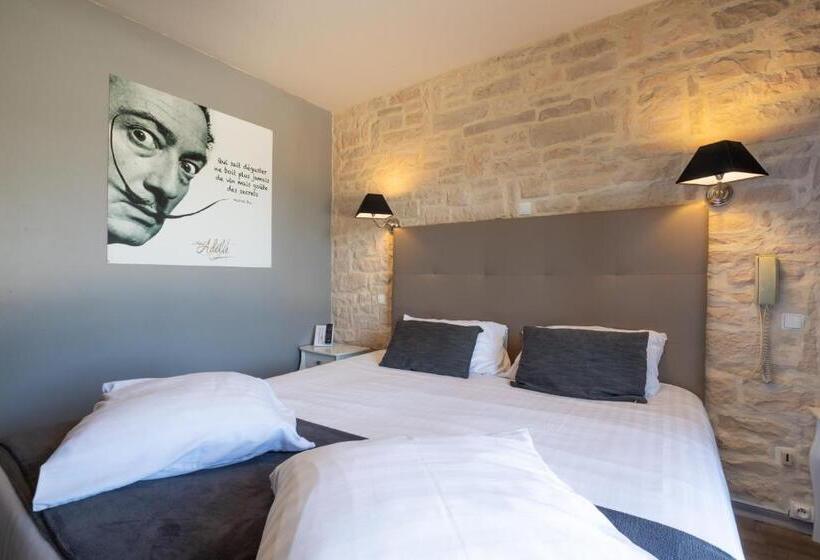 Отель Hôtel Parc Adélie   Logis Hôtels