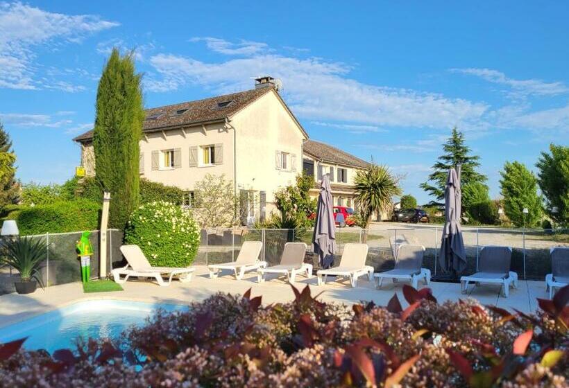 Отель Hôtel Parc Adélie   Logis Hôtels