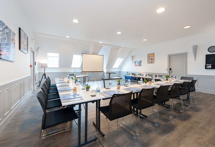 هتل Kyriad Prestige Compiegne