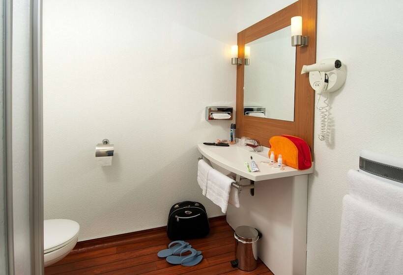 호텔 Kyriad Quimper  Pontl Abbe