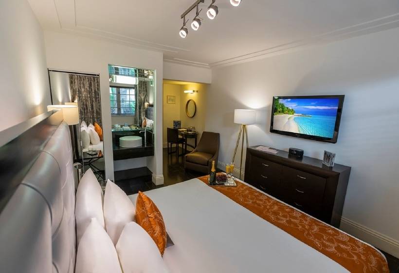 هتل Riviera Suites