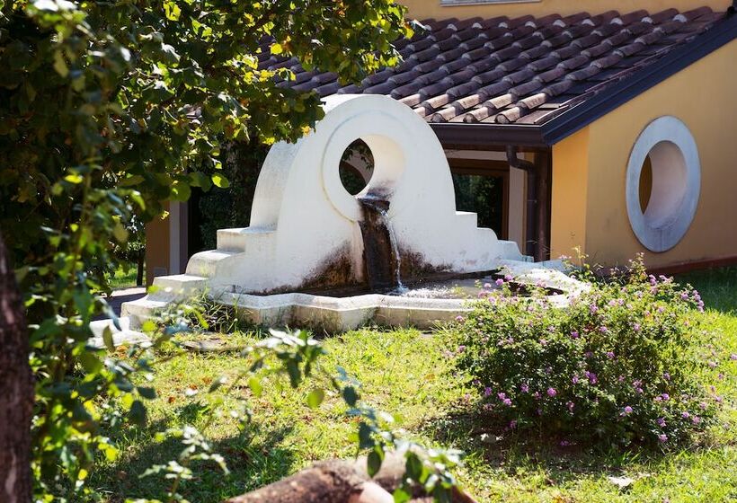 فندق Villa Rizzo Resort And Spa