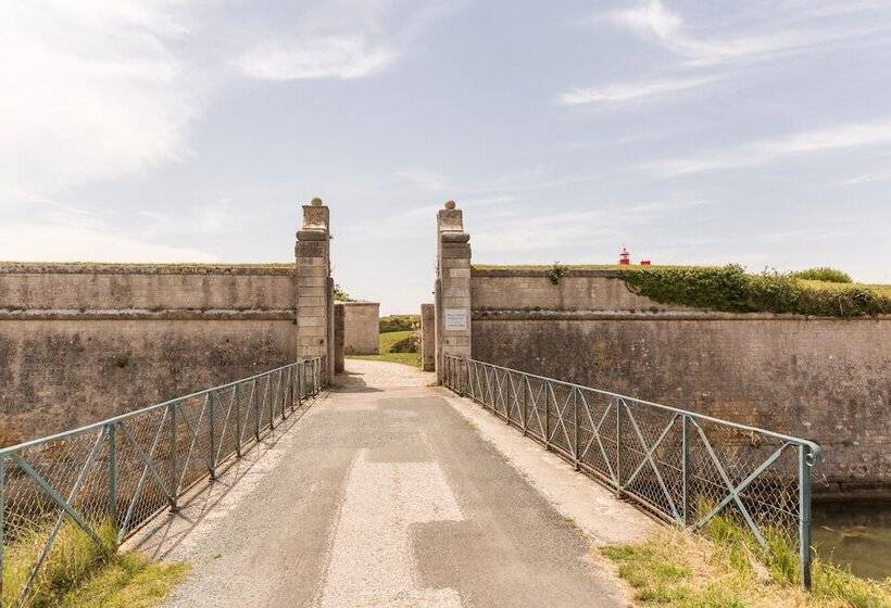 Residence Pierre & Vacances Le Fort De La Rade