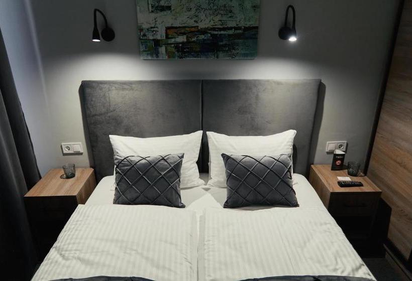 ホテル готель тячів