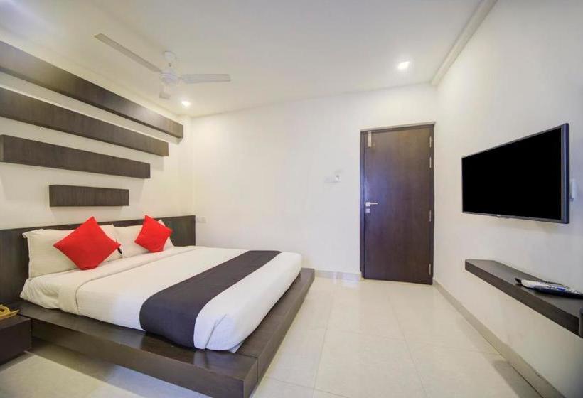 Отель Capital O 78164 Akshaya Business