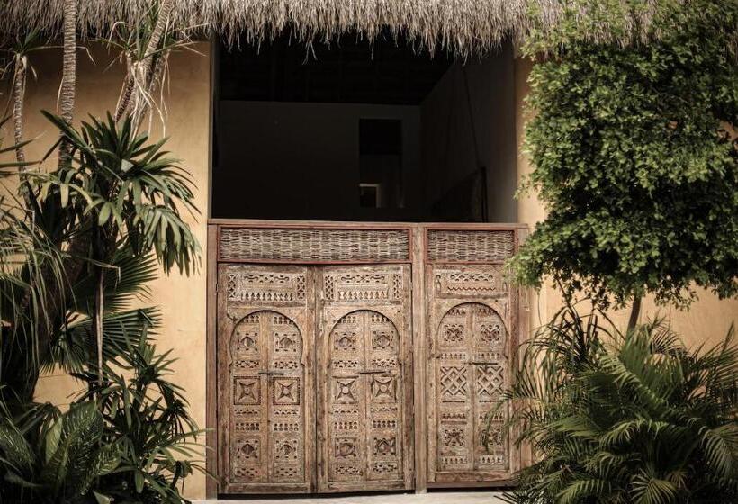 هتل Casa Hormiga