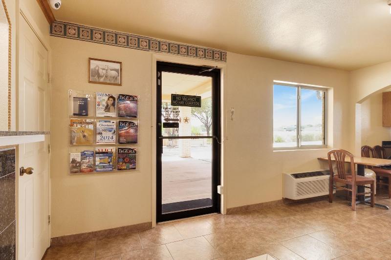 호텔 Freer Executive Inn And Studios