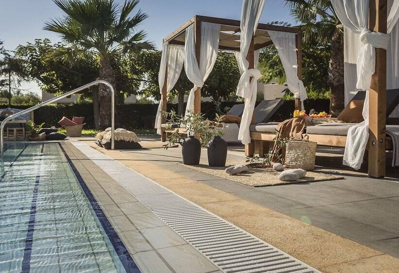 Avithos Resort
