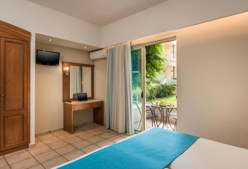 Elotis Suites