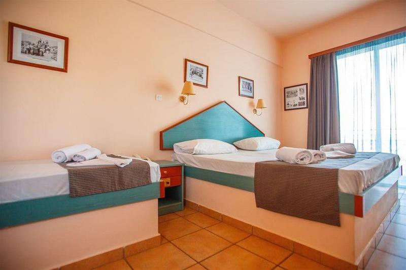 Filoxenia Apartments & Studios