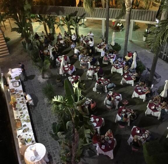 هتل Atlantis Palace