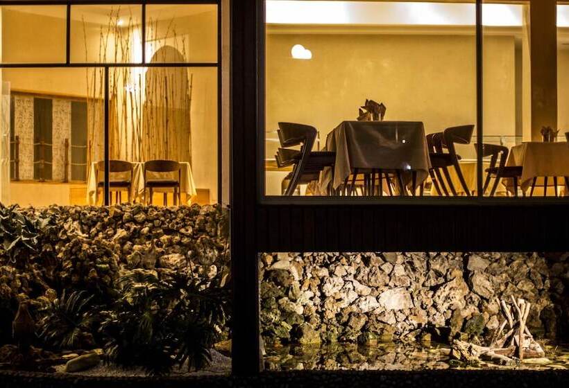 هتل Chateau Eden El Rouh