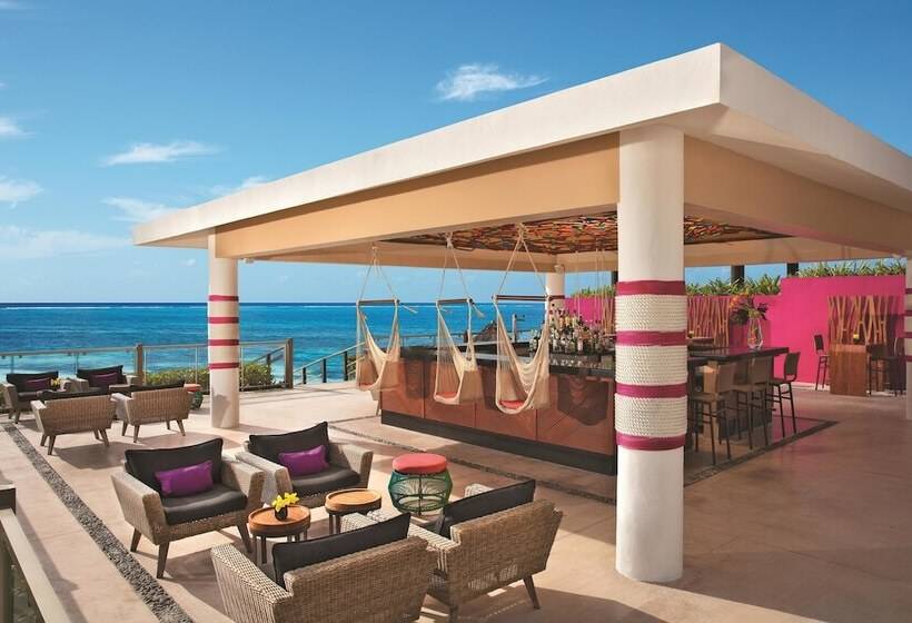 هتل Dreams Jade Resort & Spa  All Inclusive