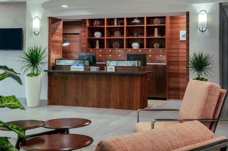 هتل Four Points By Sheraton Fort Lauderdale Airport  Dania Beach