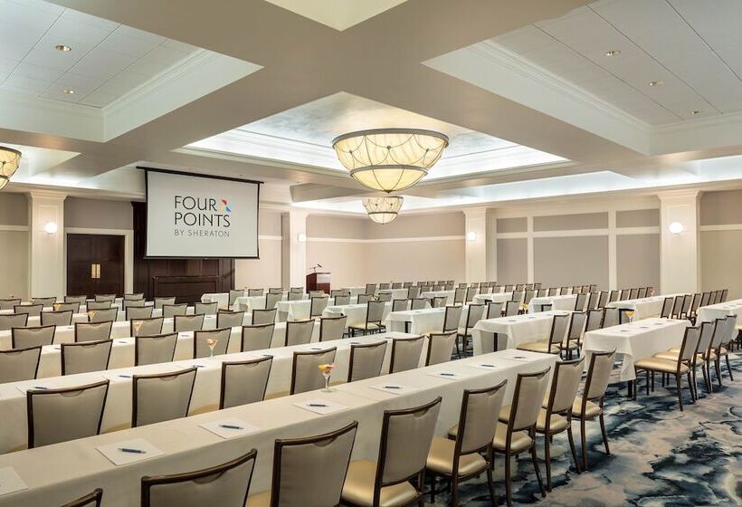 هتل Four Points By Sheraton Norwood Conference Center