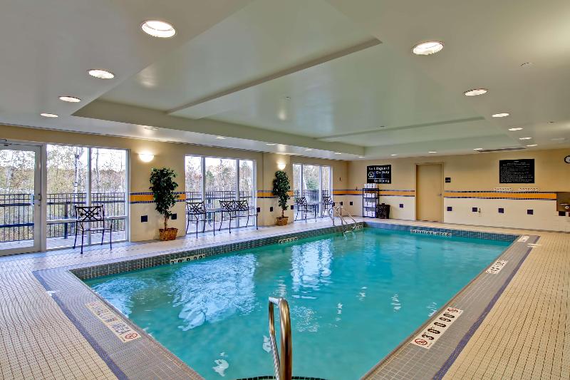 هتل Hampton Inn By Hilton Sudbury