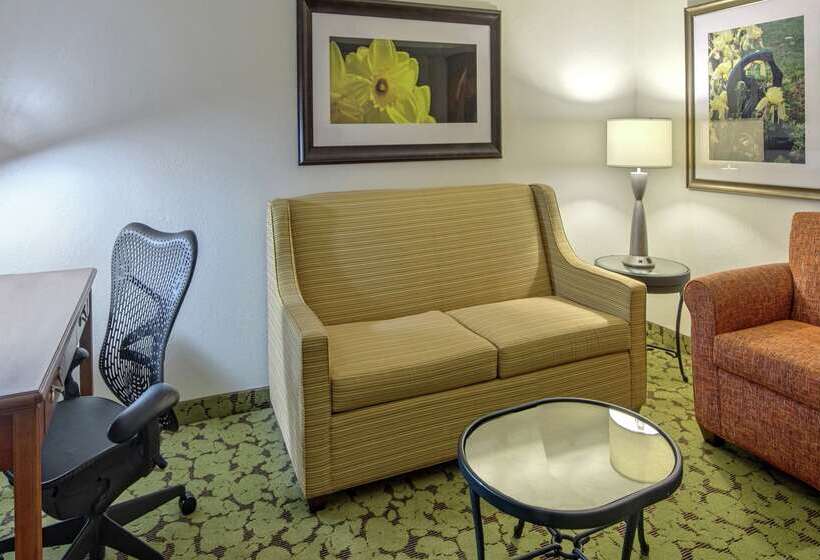 هتل Hilton Garden Inn Huntsville/space Center