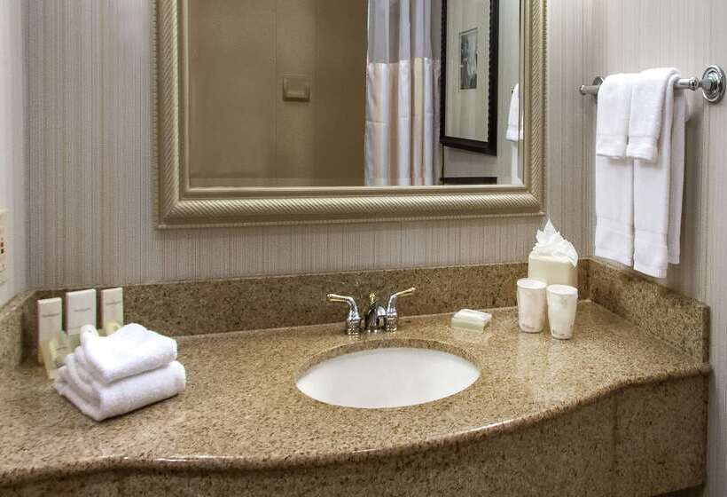 هتل Hilton Garden Inn Huntsville/space Center