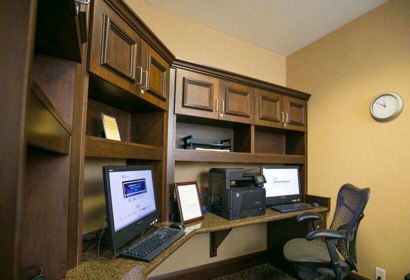 בית מלון כפרי Hilton Garden Inn Lakeland