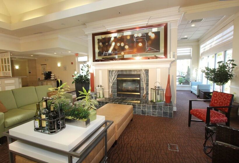 בית מלון כפרי Hilton Garden Inn State College