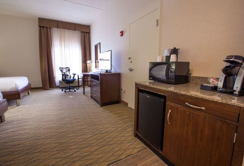 בית מלון כפרי Hilton Garden Inn State College