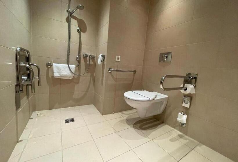酒店 Holiday Inn Resort Warsaw Józefów, An Ihg