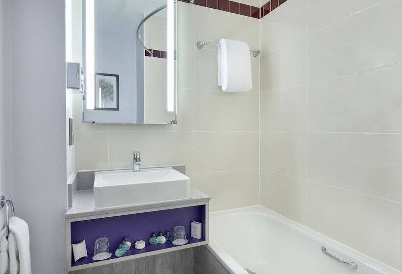 בית מלון כפרי Leonardo Exeter