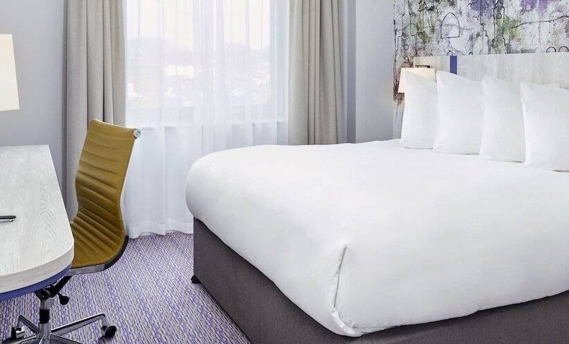 בית מלון כפרי Leonardo Exeter