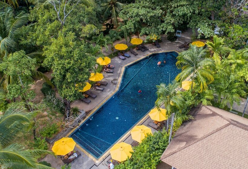 هتل Nai Yang Beach Resort & Spa