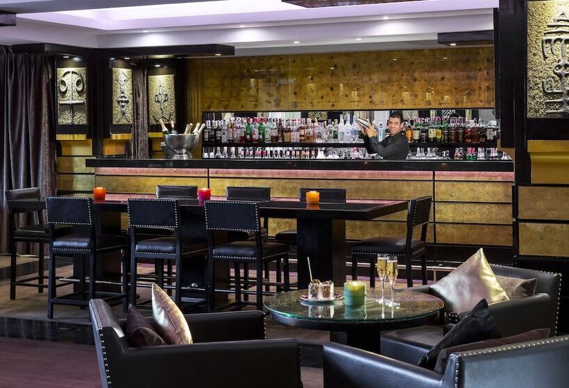 בית מלון כפרי & Ryads Barriere Le Naoura